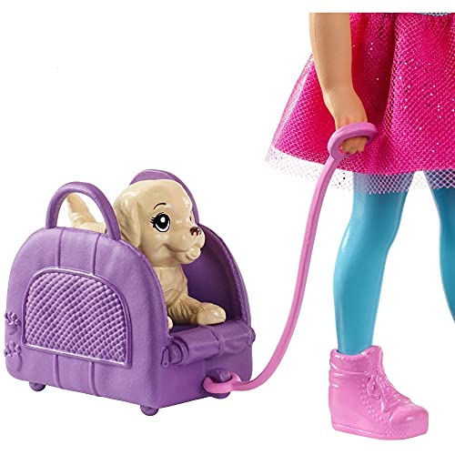 Barbie Chelsea Vamos de viaje con perrito, muñeca con accesorios, regalo para niñas y niños 3-9 años (Mattel FWV20)