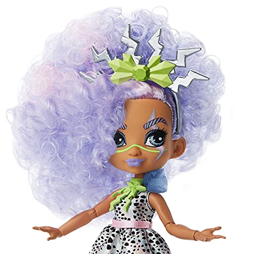 Cave Club Bashley Muñeca con accesorios de juguete y de moda, incluye mascota (Mattel GTH04)