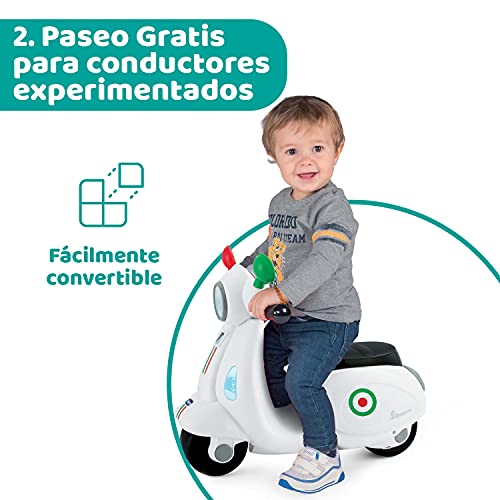 Chicco - Caballete en forma de Vespa Primavera con detalles y sonidos realistas para una experiencia Vespa de 360 grados, 36x28x42cm, funciona con 3 pilas AA de 1,5 V no incluidas, hasta 20 kg