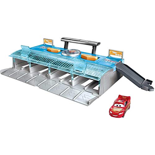 Disney Cars 3 - Megalanzadora de carreras - coches juguetes (Mattel FLK 12)
