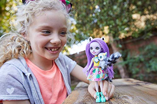 Enchantimals-Larissa Lemur Muñeca con Mascota Ringlet, multicolor (Mattel GFN44)