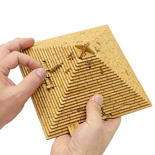ESC WELT The Quest Pyramid - Juego de caja de rompecabezas de madera para adultos y adolescentes. Lleva tu experiencia de escape room a casa e intenta abrirla sin martillo