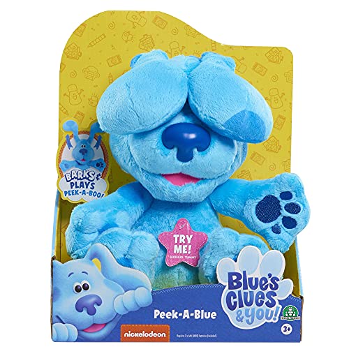 Famosa – Las Pistas de Blue y Tú, Peek-A-Boo Plush Blue, peluche de 25 cm interactivo del perro protagonista de la serie, juego del cucú tras, mueve las orejas, tiene sonido y ladra (BLU02100)