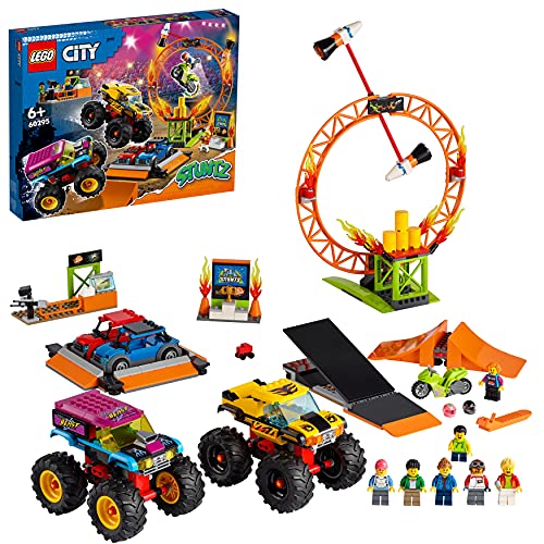 LEGO 60295 City Stuntz Espectáculo Acrobático: Arena, Set con 2 Monster Trucks, Moto con Rueda de Inercia, Anillo de Fuego y Mini Figuras