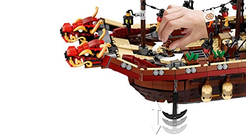 LEGO 70618 NINJAGO Movie Barco de asalto ninja