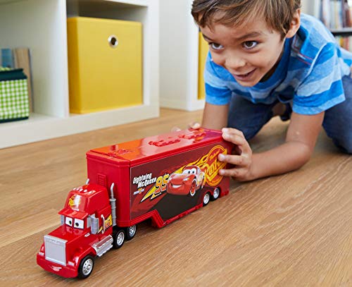 Matchbox Disney Cars 3 Mack Supercamión Transportador de coches de juguete, color surtido (Mattel FTT93)