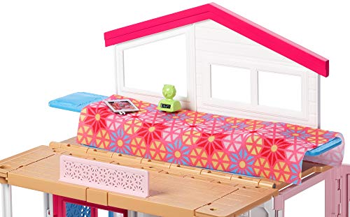 Mattel DVV48 Barbie - Casa con Muñeca y Accesorios, Dos Pisos, Plegable, Multicolor, Color/Modelo Surtido