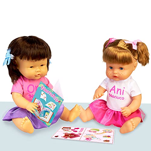 Nenuco - Ani y Ona Feliz Cumpleaños, kit de dos muñecas bebé nenuco hermanas, con tarta para jugar, regalo de cumpleaños libro de colorear y pegatinas, para niñas y niños 3 años, Famosa (700016939)