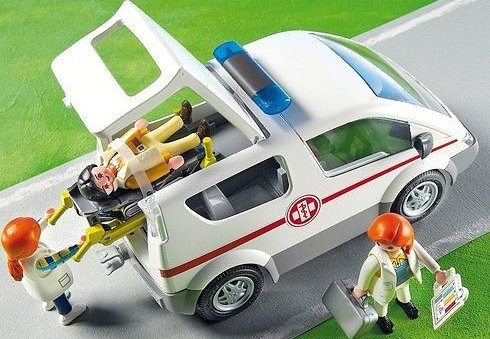 PLAYMOBIL - Clínica con Vehículo de Emergencia - 5012