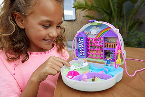 Polly Pocket Cofre Colgante Polly con Shani en forma de arcoiris, muñeca con accesorios (Mattel GKJ65)