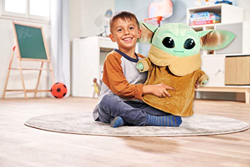 Simba Toys - Peluche The Child Baby Yoda de Tamaño Extra-Grande 66 cm, Licencia Oficial Disney, Para Todas las Edades