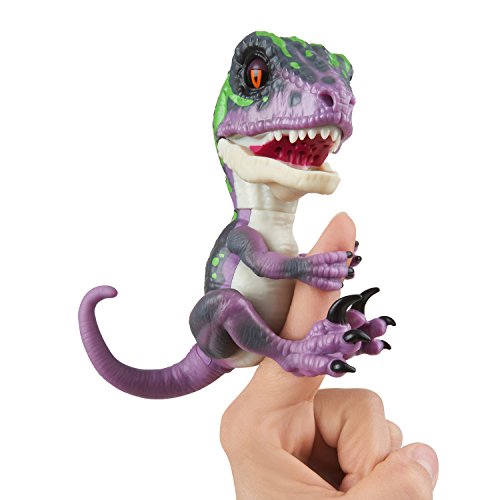 Wow Wee Razor Fingerlings Velociraptor, Color Morado (3784)