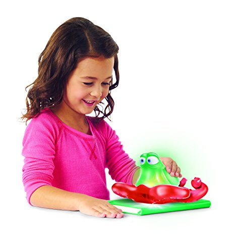 Buscando a Dory Nemo/Finding Dory Disney Muñeca Realista, Color Rojo (Bandai 36450)
