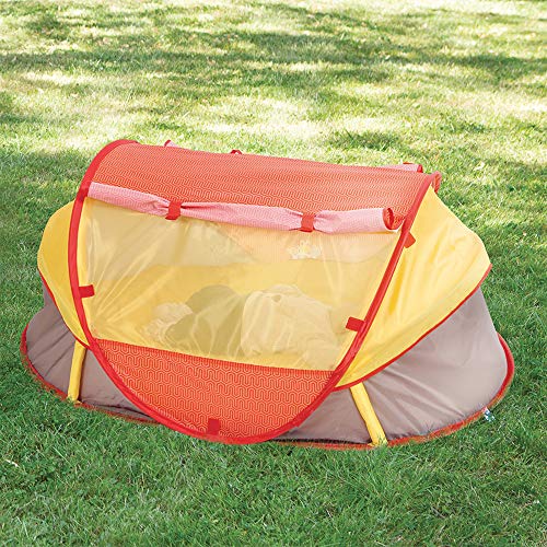 LUDI - Tienda de campaña Plegable Color Rojo, Cama supletoria, Apertura Pop-up, Almacenamiento Compacto, Ligera: Menos de 2 kg, mosquitera y Filtro Anti Rayos UV, Desde el Nacimiento, 90018, Blanco