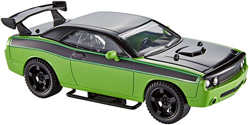 Mattel FCG52 - Fast & Furious Dodge Challenger SRT8 2011 con 14 Accesorios