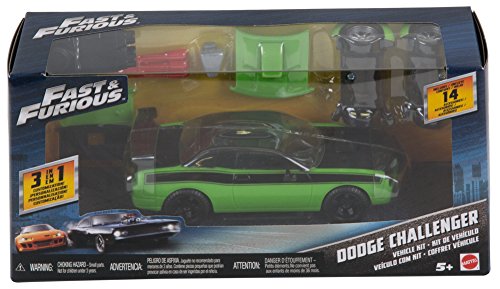 Mattel FCG52 - Fast & Furious Dodge Challenger SRT8 2011 con 14 Accesorios