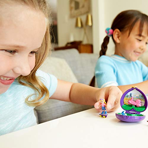Polly Pocket Mini cofre vamos de picnic, muñeca con accesorios (Mattel FRY30)