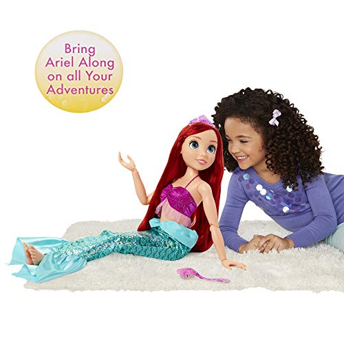 Princesas Disney, Muñeca Ariel, tu Amiga de Juego, tamaño Especial (80 cm) articulada y con Accesorios