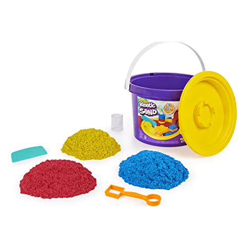 Kinetic Sand Cubo 2,72 kg Colores Herramientas para un Juego Creativo sin Fin – Arena mágica para modelar para niños a Partir de 3 años, Multicolor (Spin Master 6061096)
