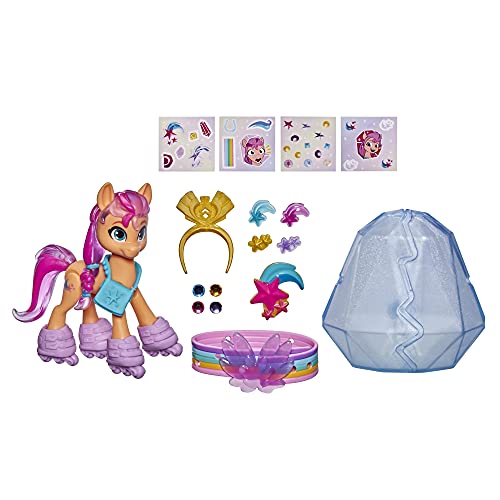My Little Pony: A New Generation - Sunny Starscout Aventura de Cristal - Poni Naranja de 7,5 cm con Accesorios Sorpresa, Pulsera