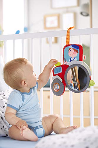 HABA 305407 – Cojín de Juego con Tractor – Suave Juguete para portabebés, Cochecito y Cuna con Elementos de Juego para Todos los sentidos, Juguete para bebés a Partir de 6 Meses