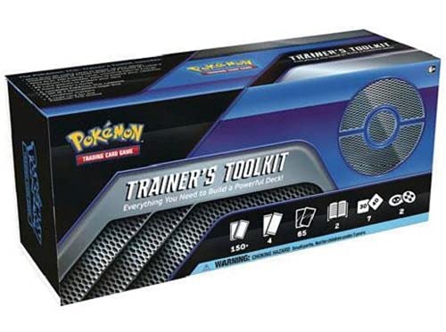 Pokemon TCG 2021 - Caja de herramientas para entrenadores, 4 paquetes de refuerzo más entrenadores y promociones