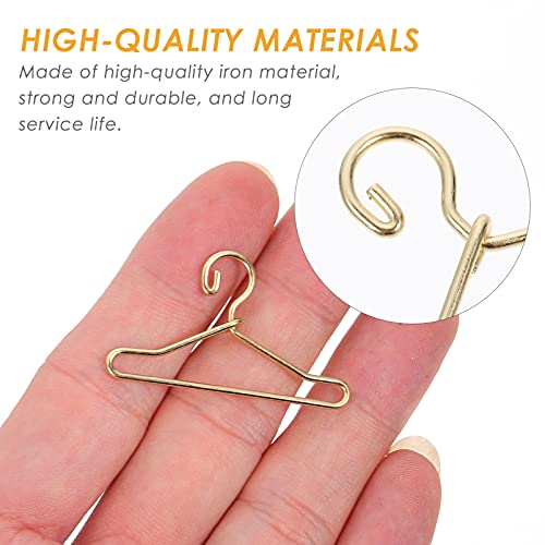 Milisten Juego de 50 perchas para muñecas de metal, para colgar ropa, en miniatura, perchas, juguetes para decoración de la casa de muñecas (dorado)