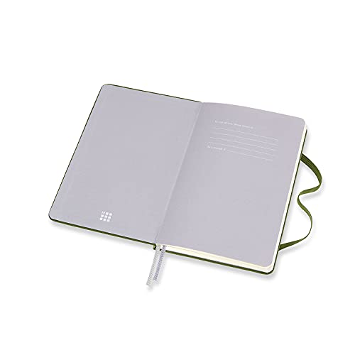 Moleskine - Cuaderno Clásico con Páginas Lisa y de Rayas, Tapa Dura en Tela y Goma Elástica, Color Verde Hierba, Tamaño Medio 11.5 x 18 cm, 144 Páginas