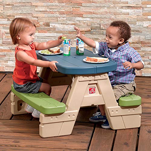 Step 2 - Mesa picnic con sombrilla Sit & Play (ColorBaby 85308)