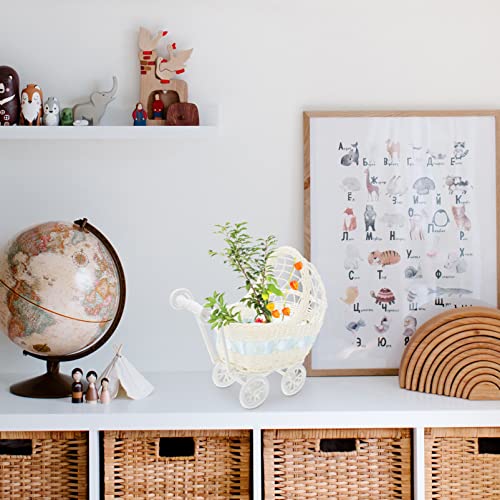 EXCEART Cochecito de Muñecas de Bebé Juguetes de Imitación Juguetes Muñecas Muñecas Vintage Mimbre PRAM Ratan MEJO Cesta de Flores con Ruedas para Portador de Muñecas Pretend Play Toy