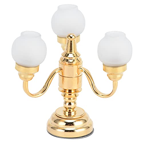 Lámpara de techo Candelabro de 3 luces, plastico chapado en oro de 24 quilates Luz de techo LED 1:12 Candelabro de casa de muñecas Miniatura exquisita y elegante Lámpara de techo de casa de muñecas