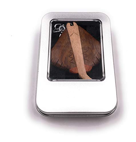 Onwomania Llavero patín de madera pez plano moteado pez submarino animal colgante cartilaginoso En caja de regalo